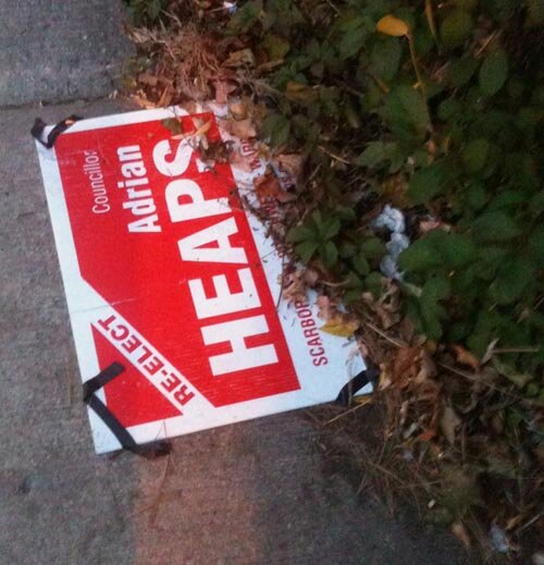 heaps_sign